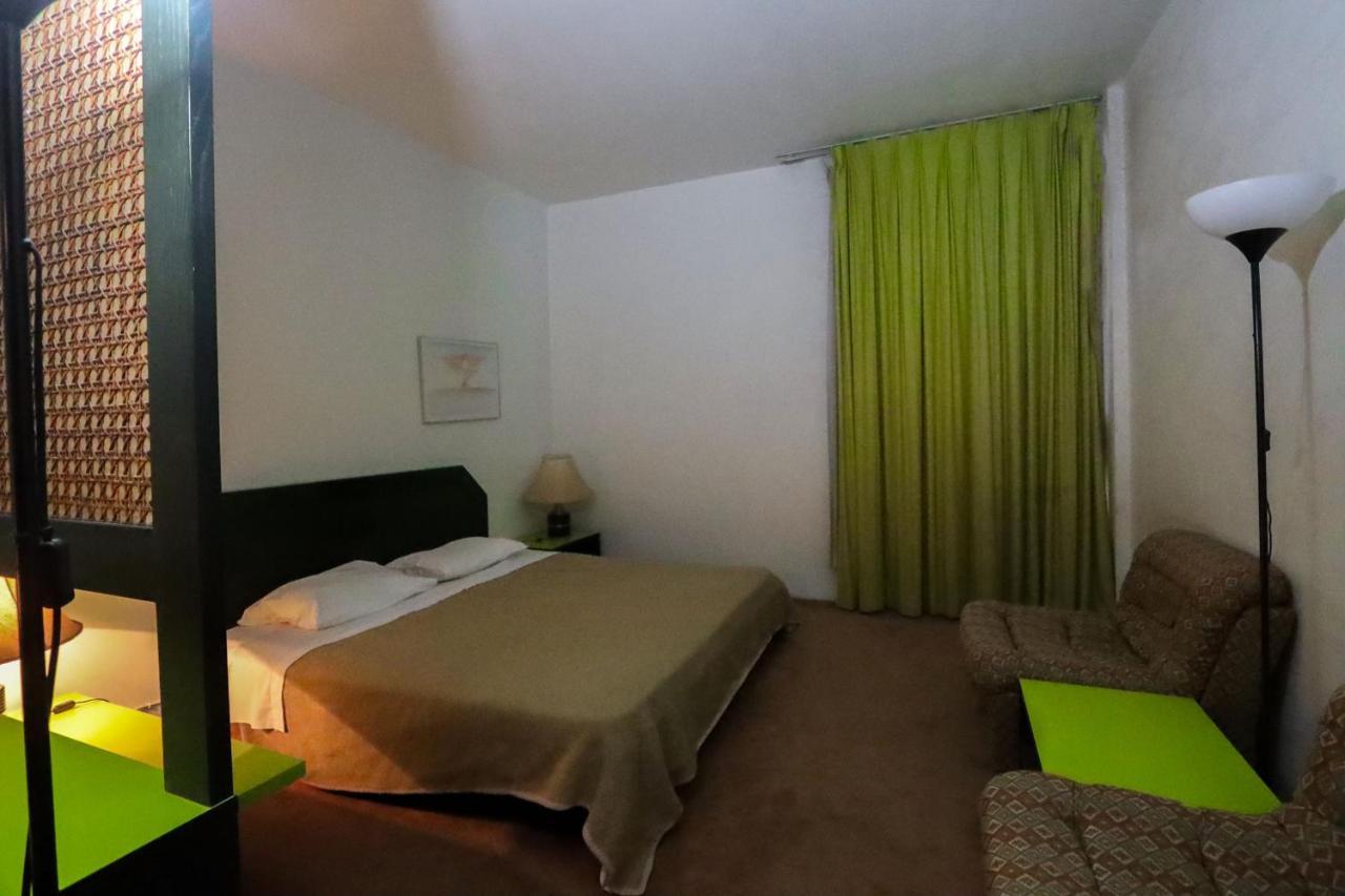 Mena Al Diyar 114 Hotel ริยาดห์ ภายนอก รูปภาพ